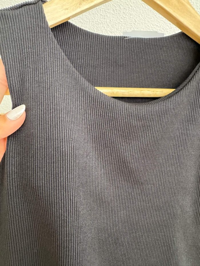 cropped preto com acessório cropped preto com acessório